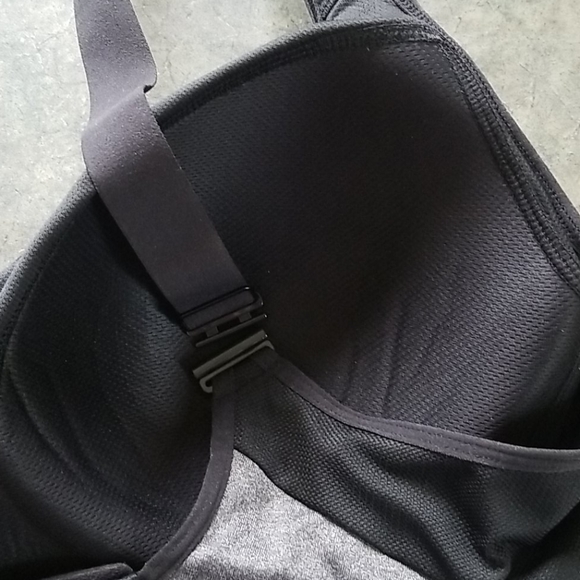 COPY - Sports Bra - 40D - Picture 3 of 7